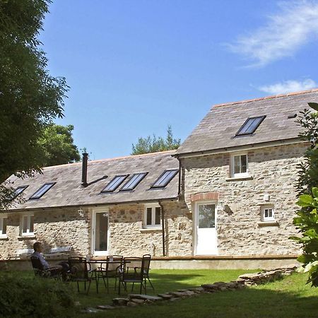 Ewebarn Villa Penffordd Exteriör bild